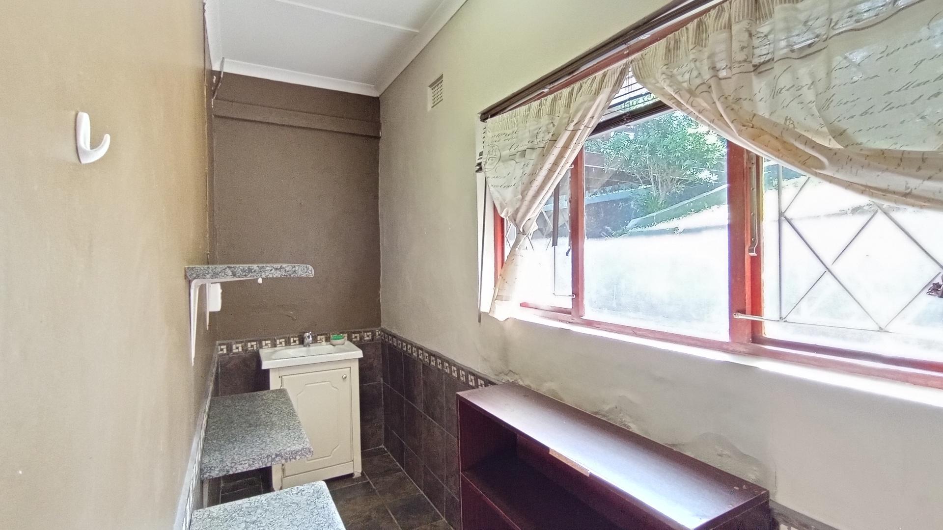 Spaces - 10 square meters of property in Umtentweni