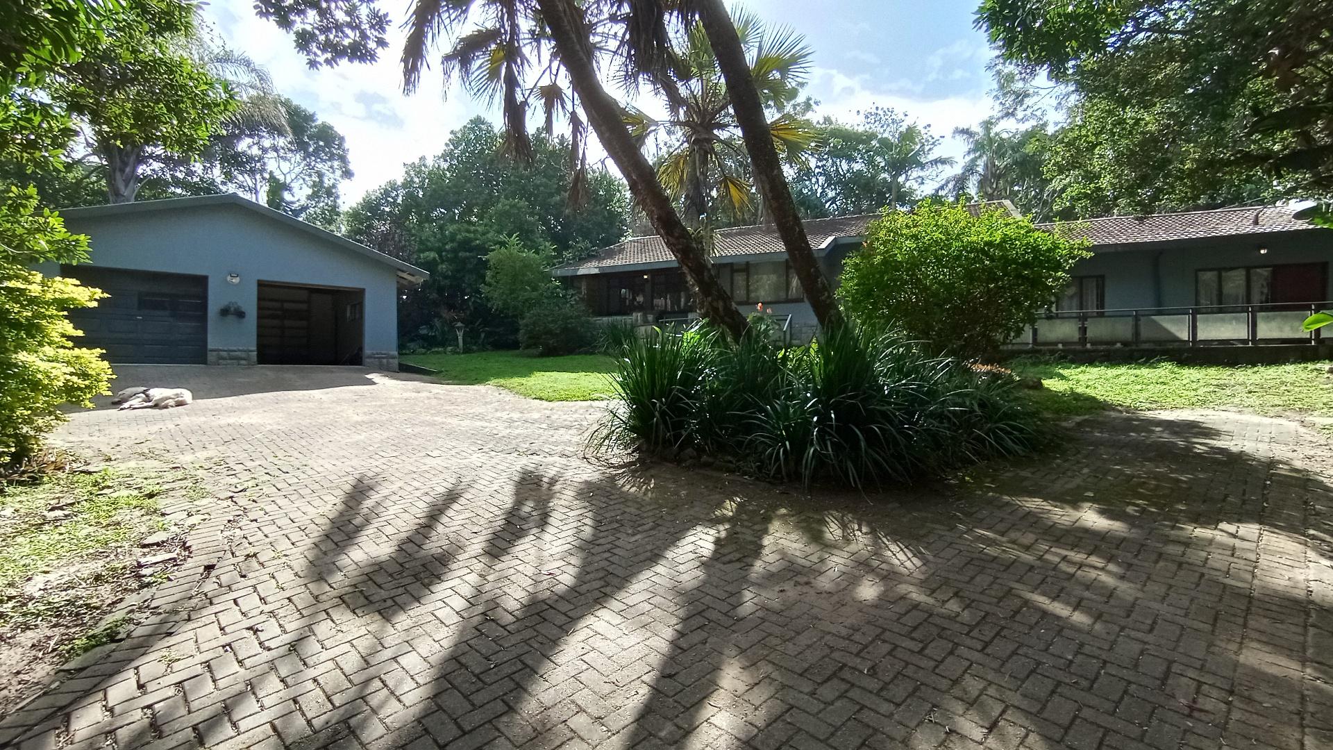 Front View of property in Umtentweni