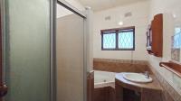 Bathroom 1 - 10 square meters of property in Umtentweni