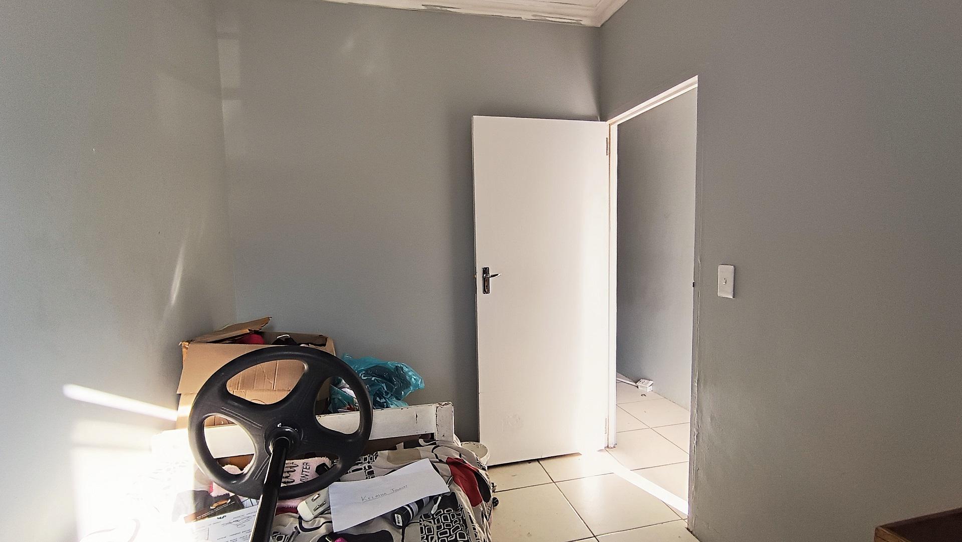 Bed Room 1 - 7 square meters of property in Klapmuts