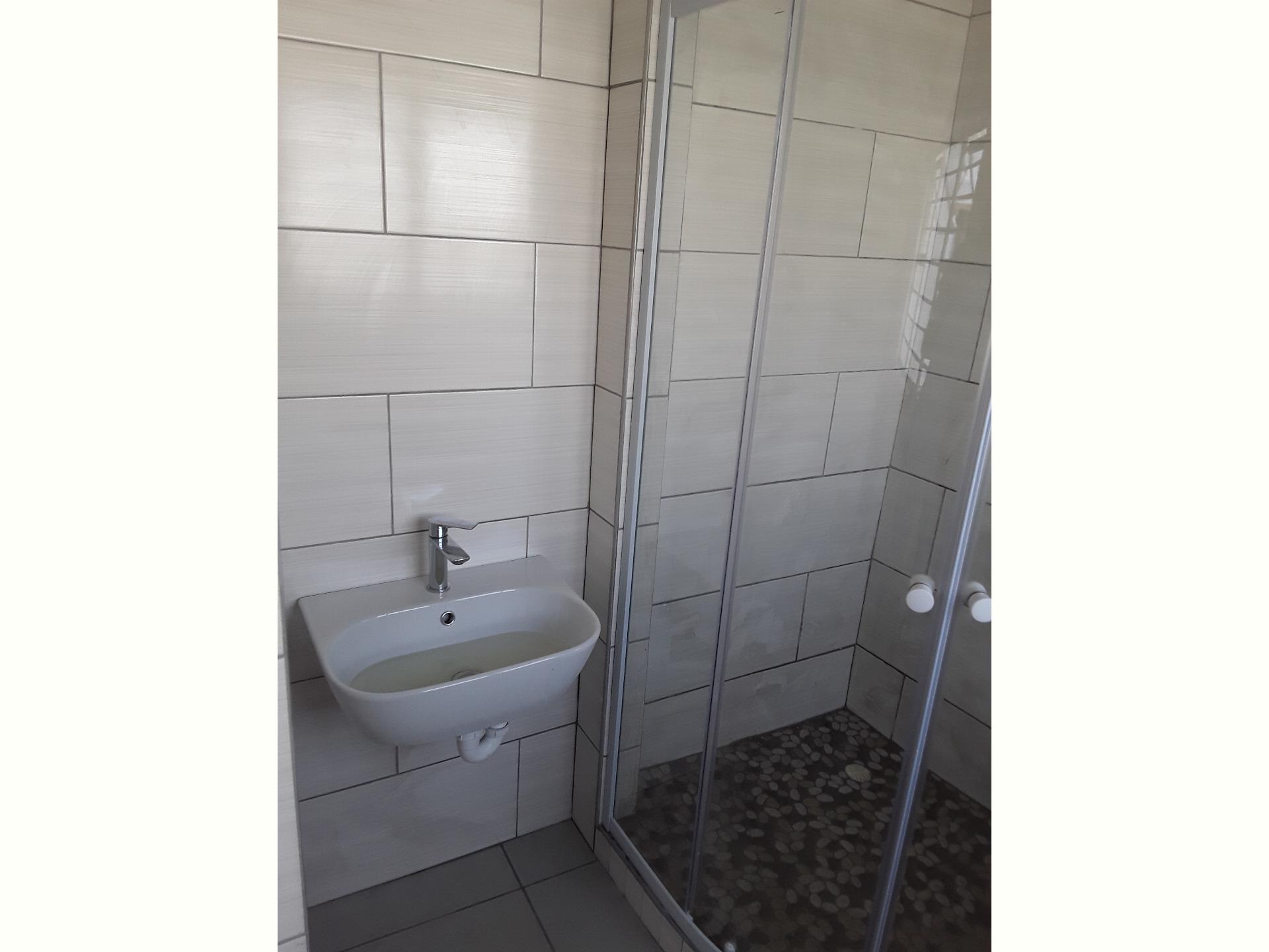  of property in Grassy Park