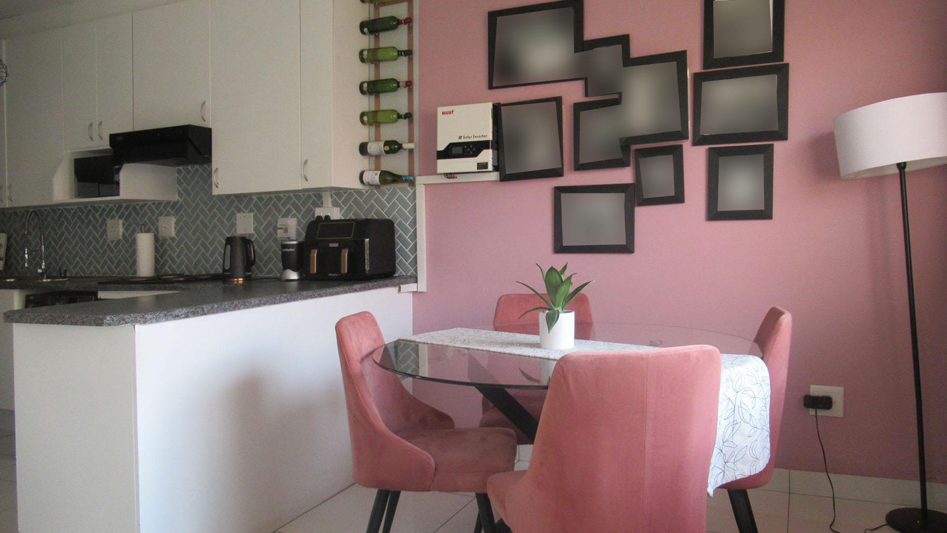 Dining Room - 8 square meters of property in Noordhang