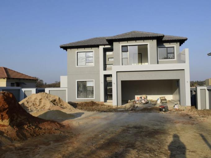 3 Bedroom House for Sale For Sale in Helderwyk Estate - MR678730