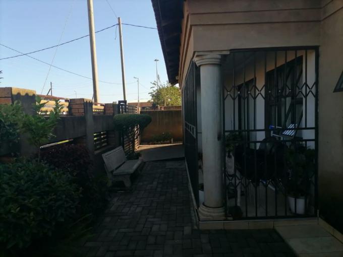 2 Bedroom House for Sale For Sale in Orange farm - MR678734