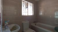 Main Bathroom - 4 square meters of property in The Orchards