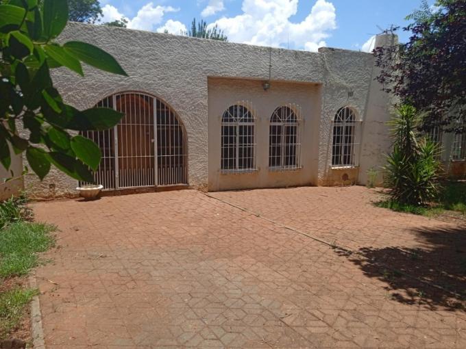 4 Bedroom House for Sale For Sale in Klipwater - MR678751