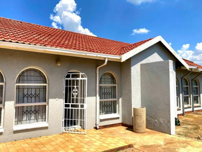 3 Bedroom House to Rent in Ennerdale - Property to rent - MR678754