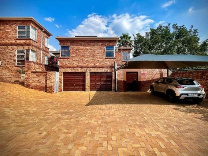 3 Bedroom House for Sale For Sale in Glenvista - MR678757