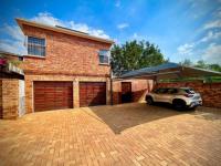  of property in Glenvista
