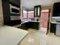  of property in Glenvista