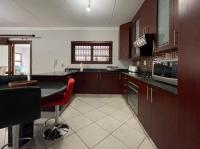  of property in Glenvista