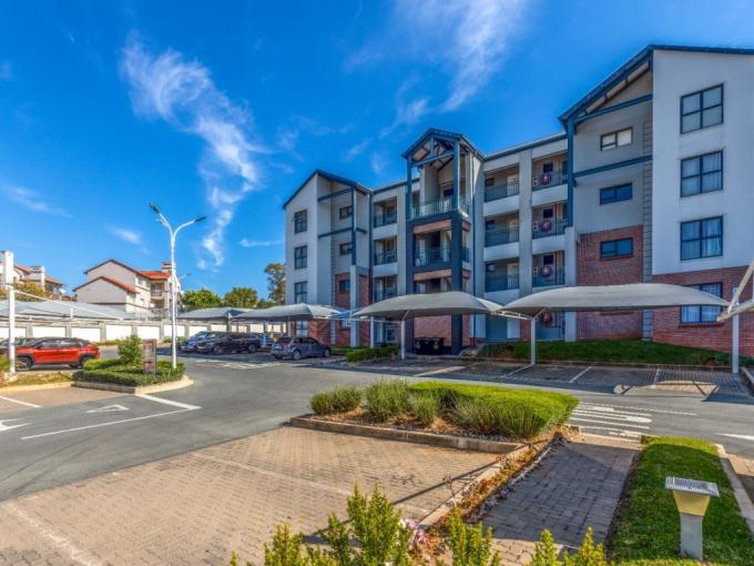 2 Bedroom Apartment for Sale For Sale in North Riding A.H. - MR678791