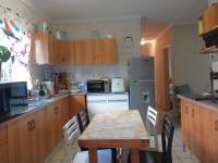  of property in Geelhoutpark