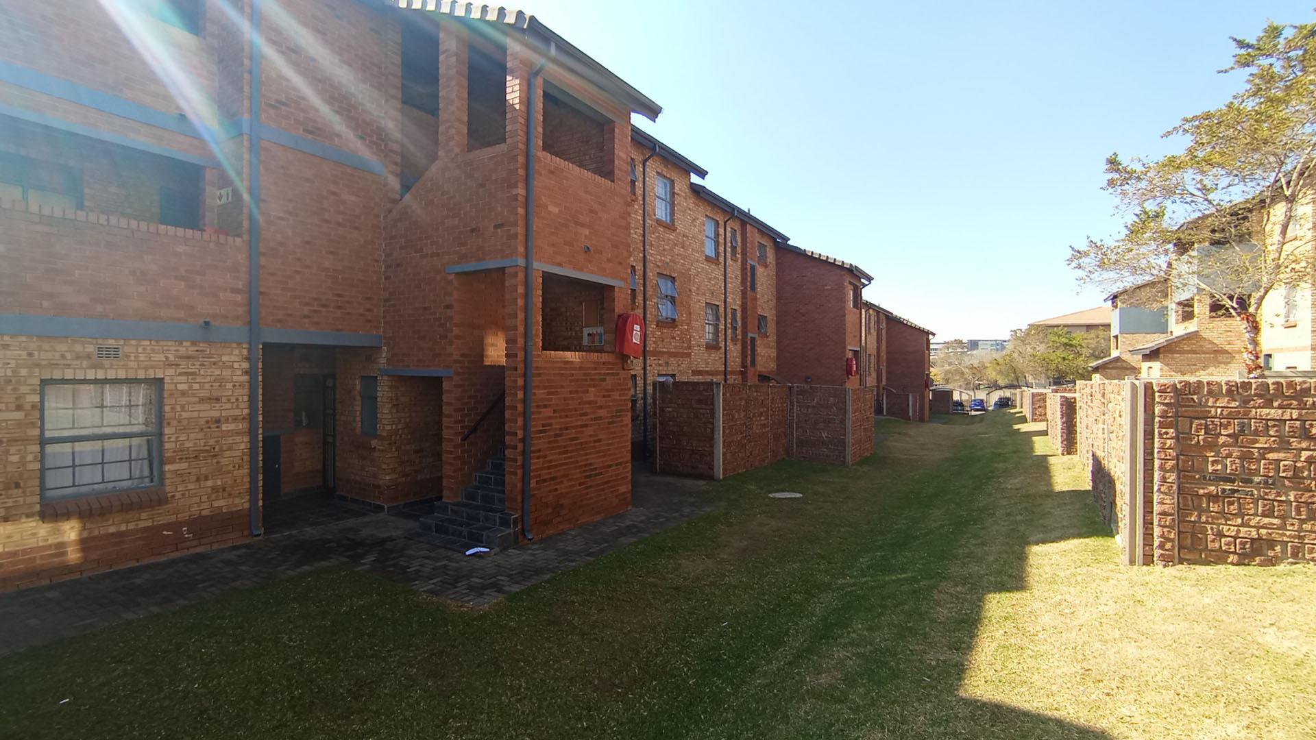 Front View of property in Erand Gardens