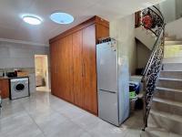  of property in De Deur