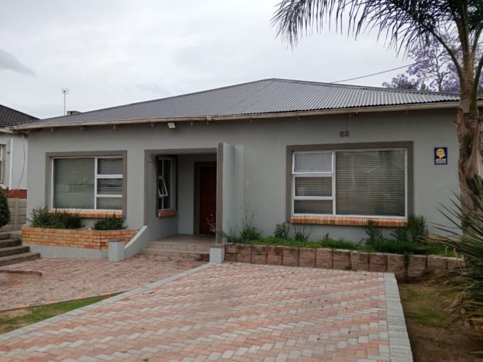 3 Bedroom House for Sale For Sale in Uitenhage - MR678921