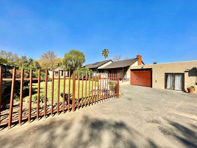 3 Bedroom House for Sale For Sale in Elspark - MR678961