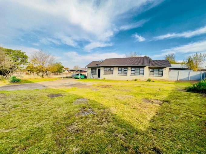 3 Bedroom House for Sale For Sale in Sharon Park - MR678984