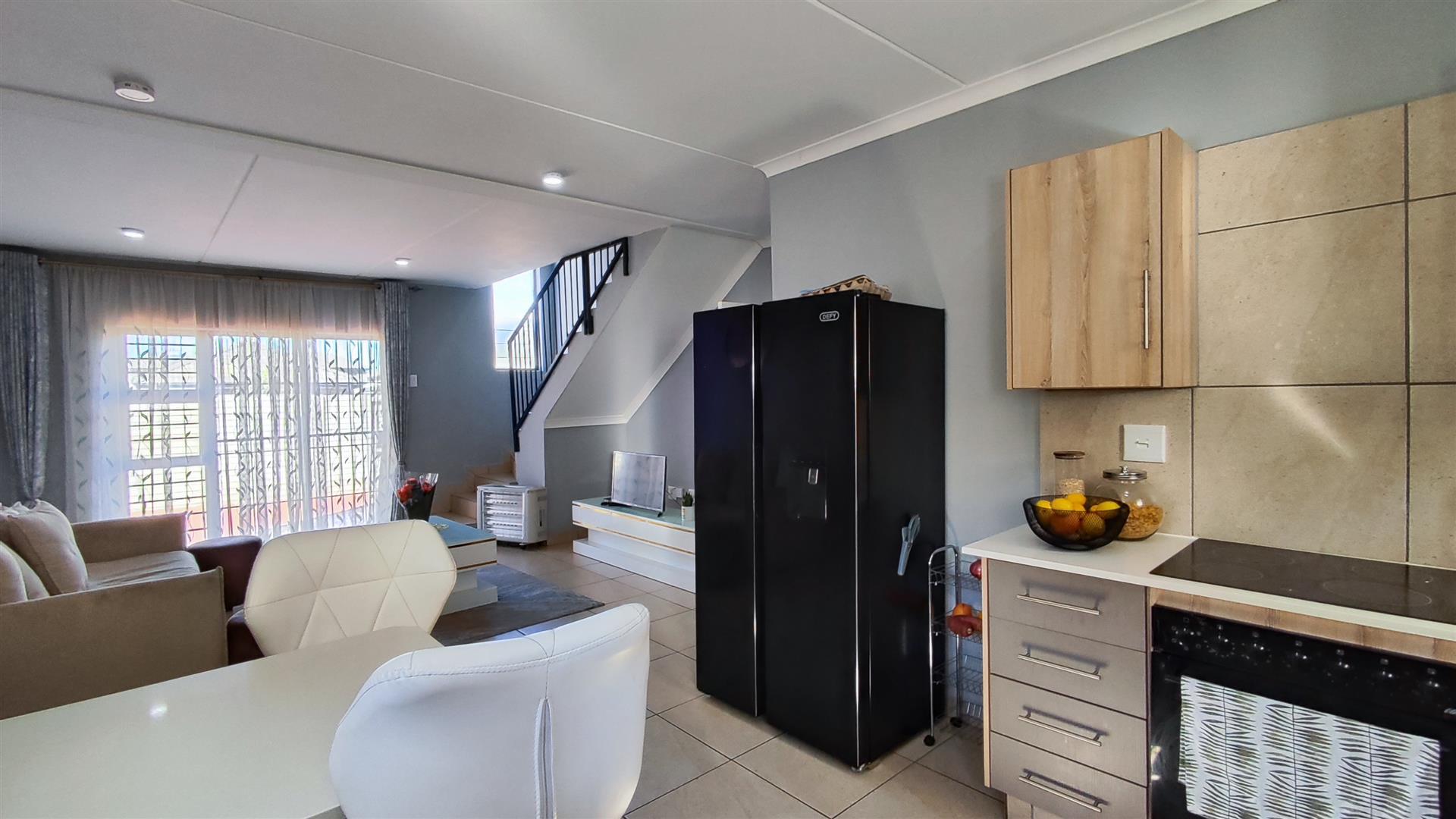 Kitchen - 11 square meters of property in Albertsdal