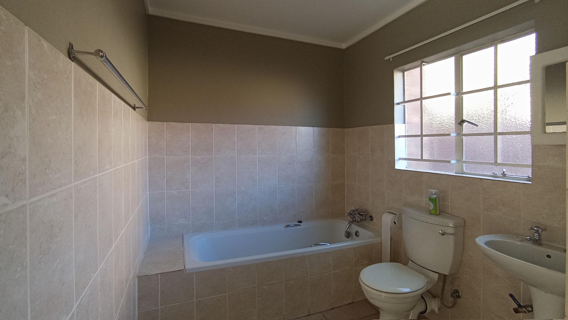 Bathroom 1 - 8 square meters of property in The Reeds