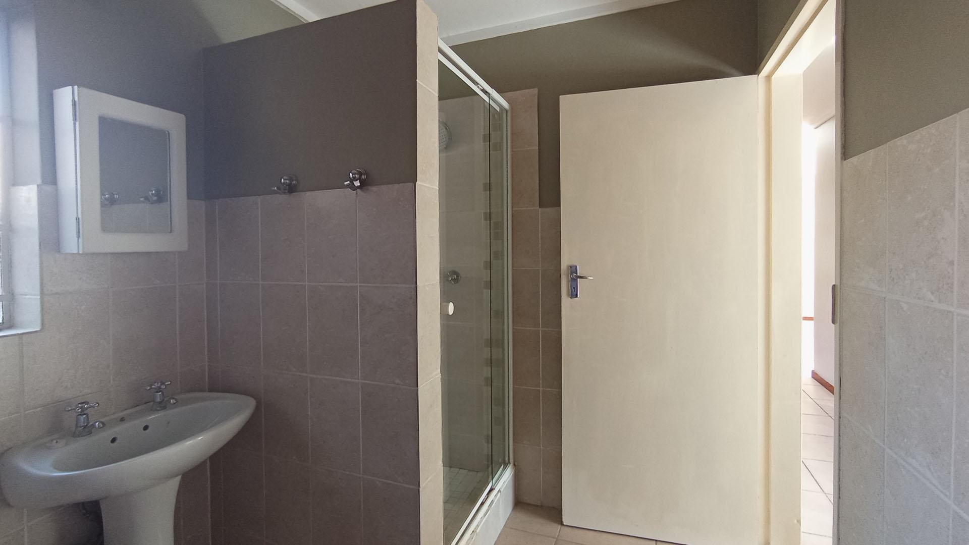 Bathroom 1 - 8 square meters of property in The Reeds