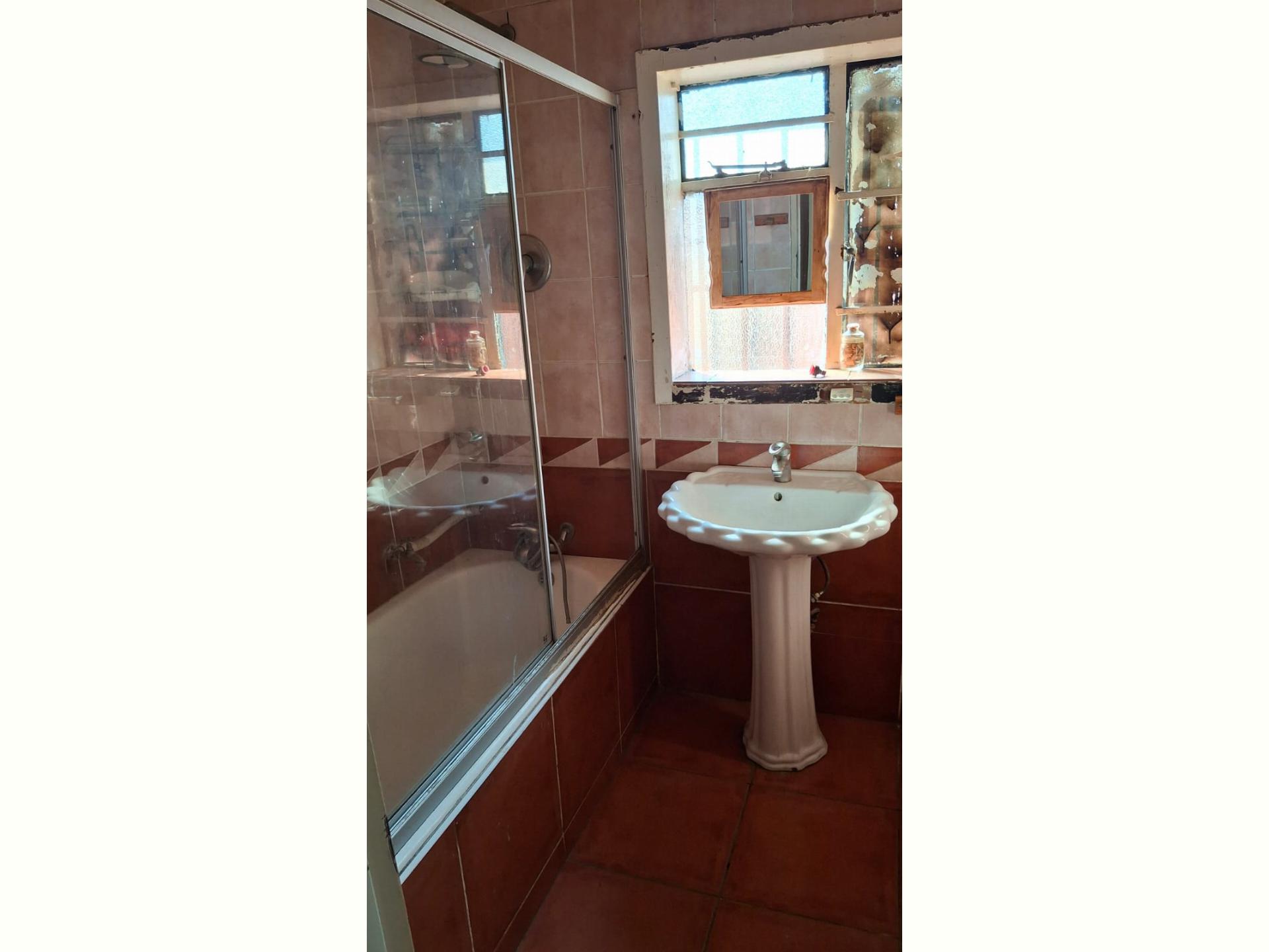  of property in Eldorado Park AH