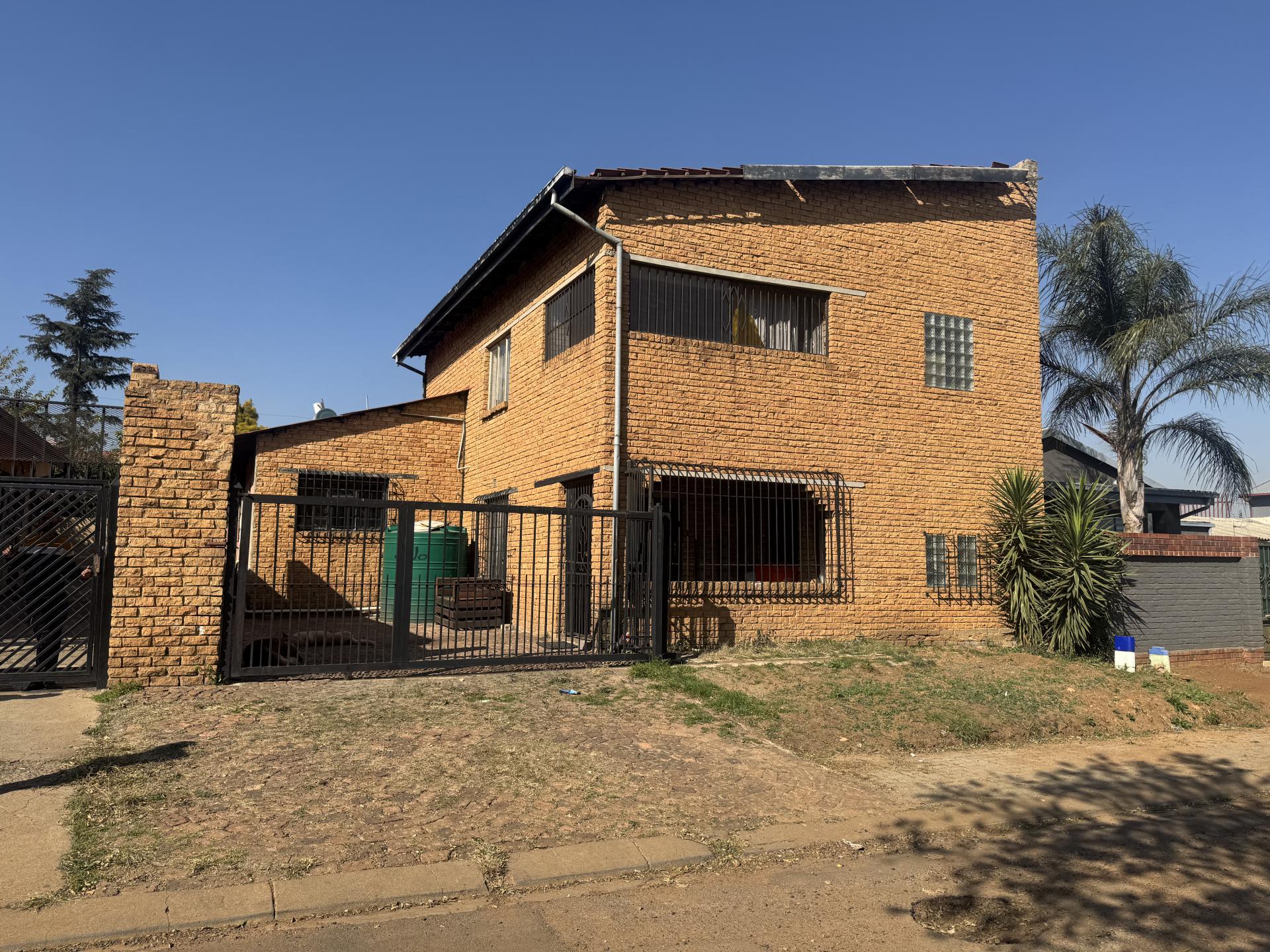  of property in Eldorado Park AH