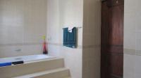 Bathroom 1 - 11 square meters of property in Broadacres