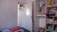 Bed Room 2 - 12 square meters of property in Halfway Gardens