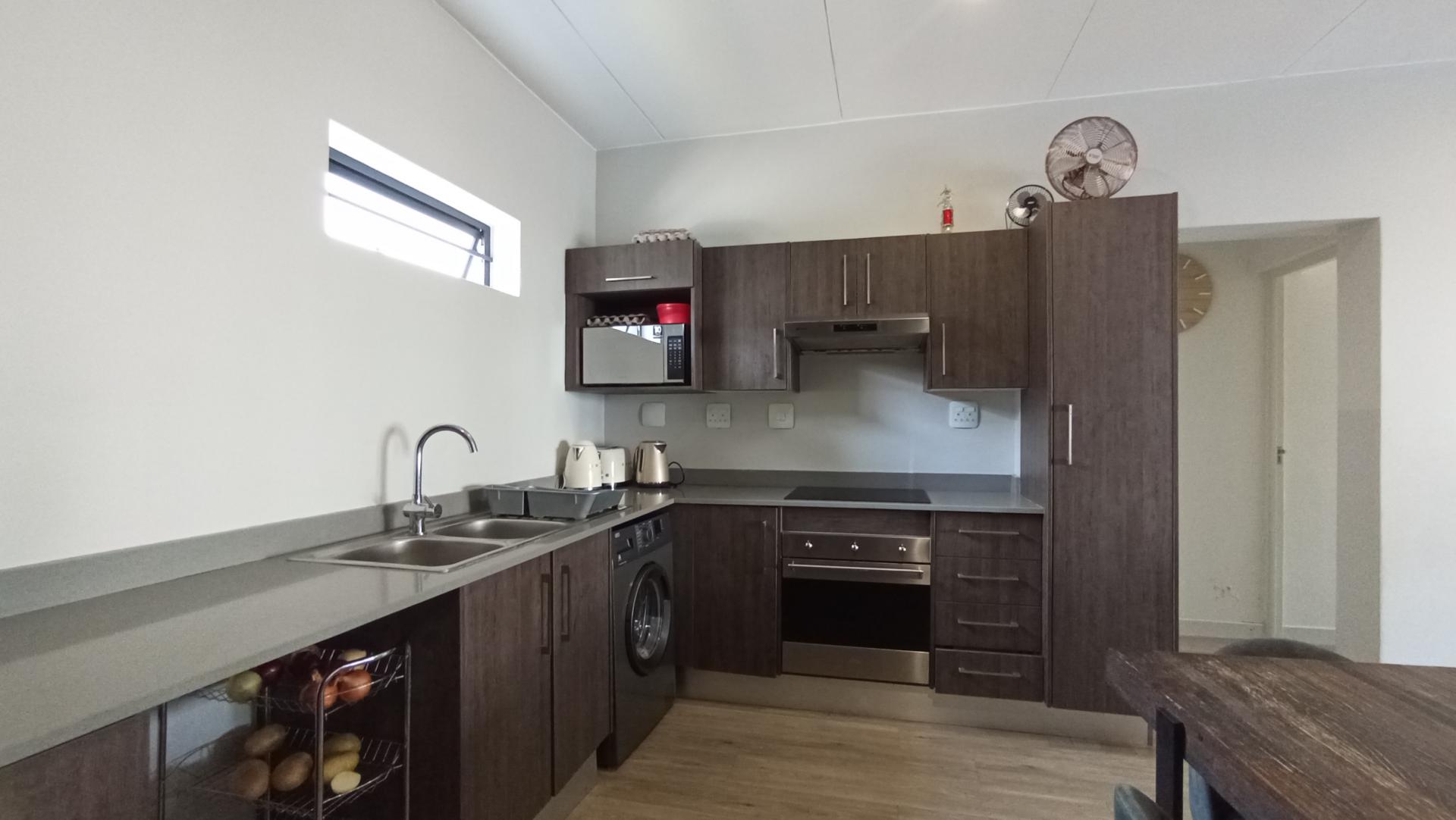 Kitchen - 10 square meters of property in Bryanston