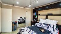 Main Bedroom - 17 square meters of property in Palm Ridge