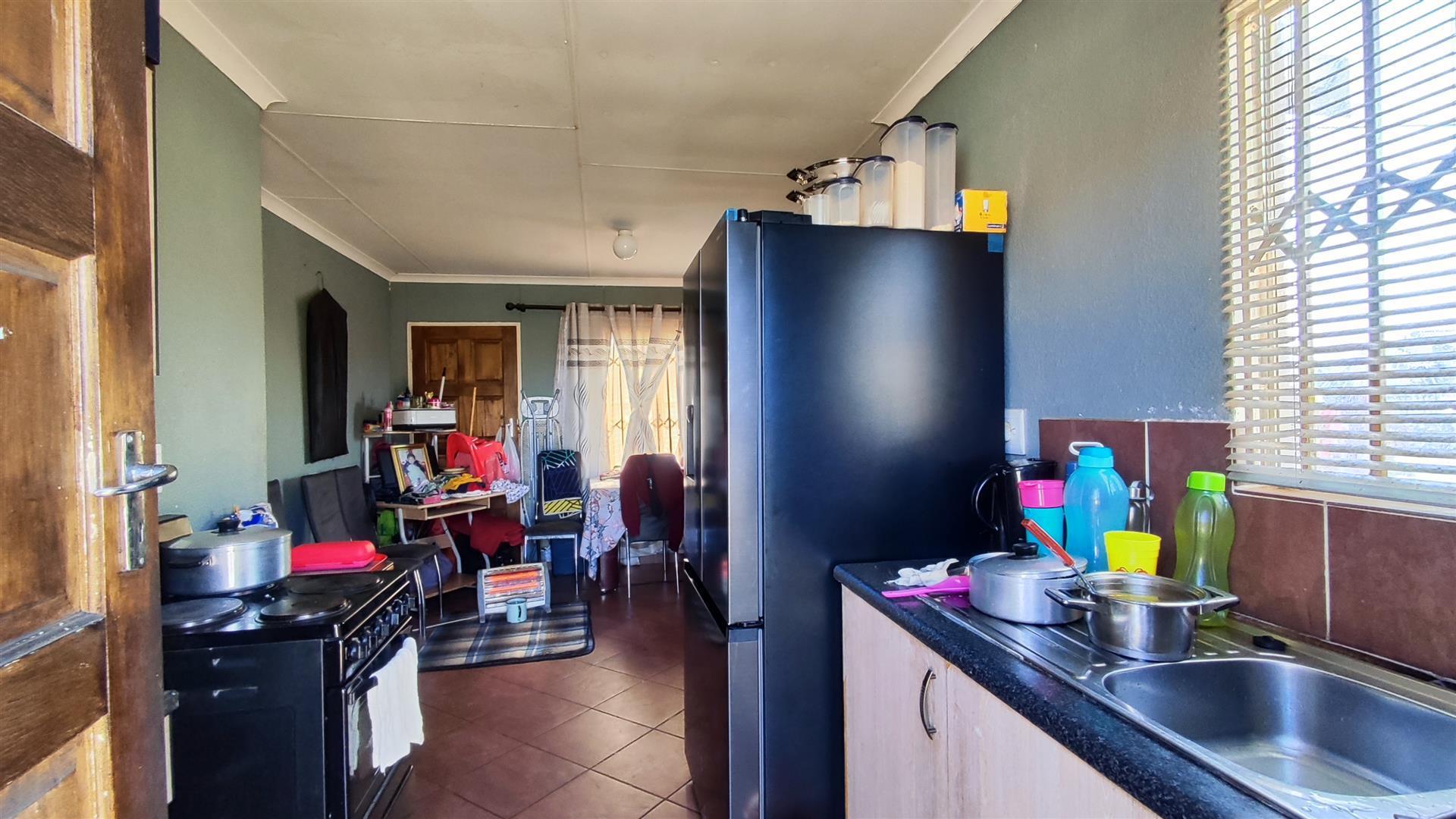 Kitchen - 6 square meters of property in Evaton West