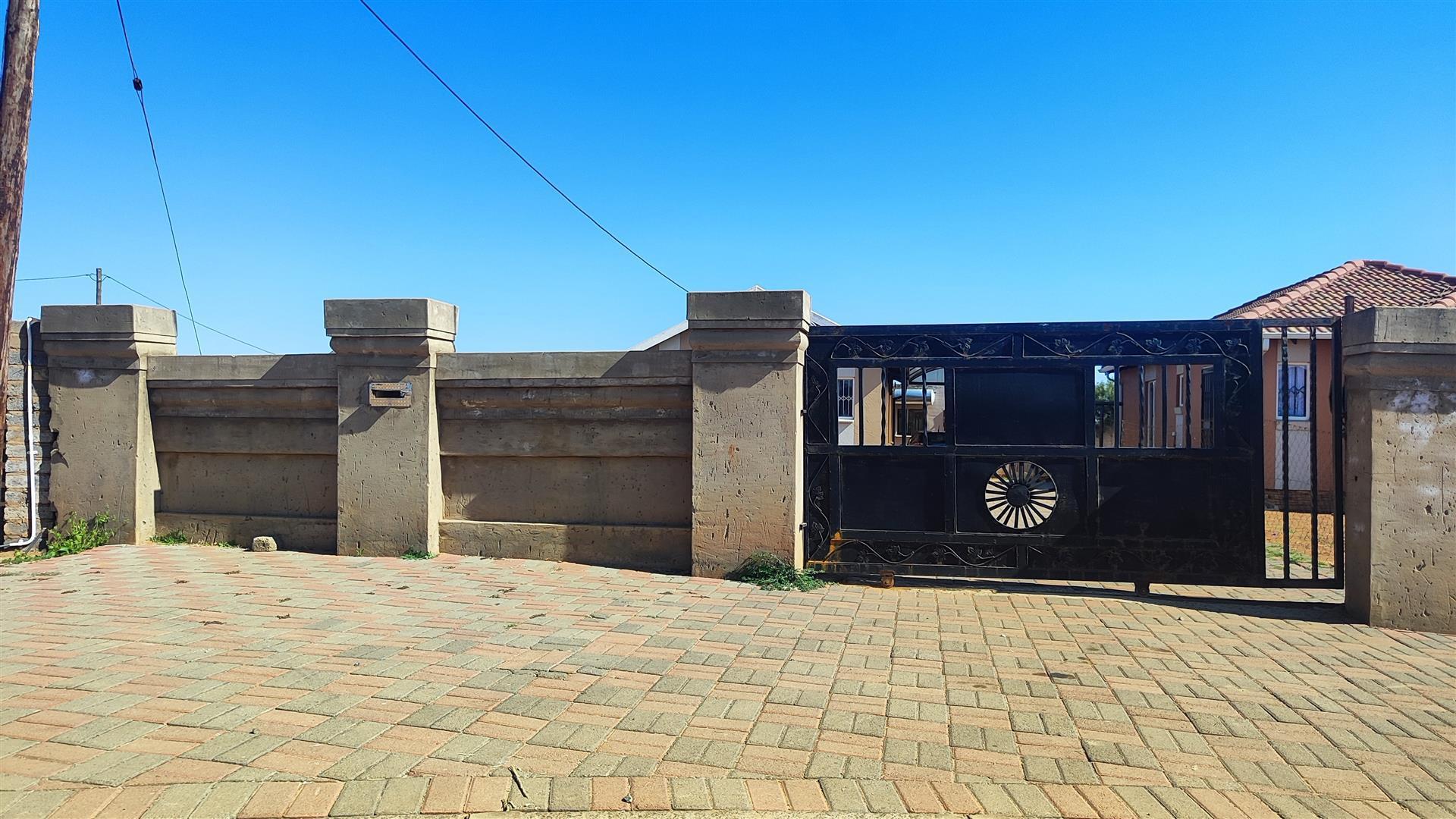 Front View of property in Evaton West