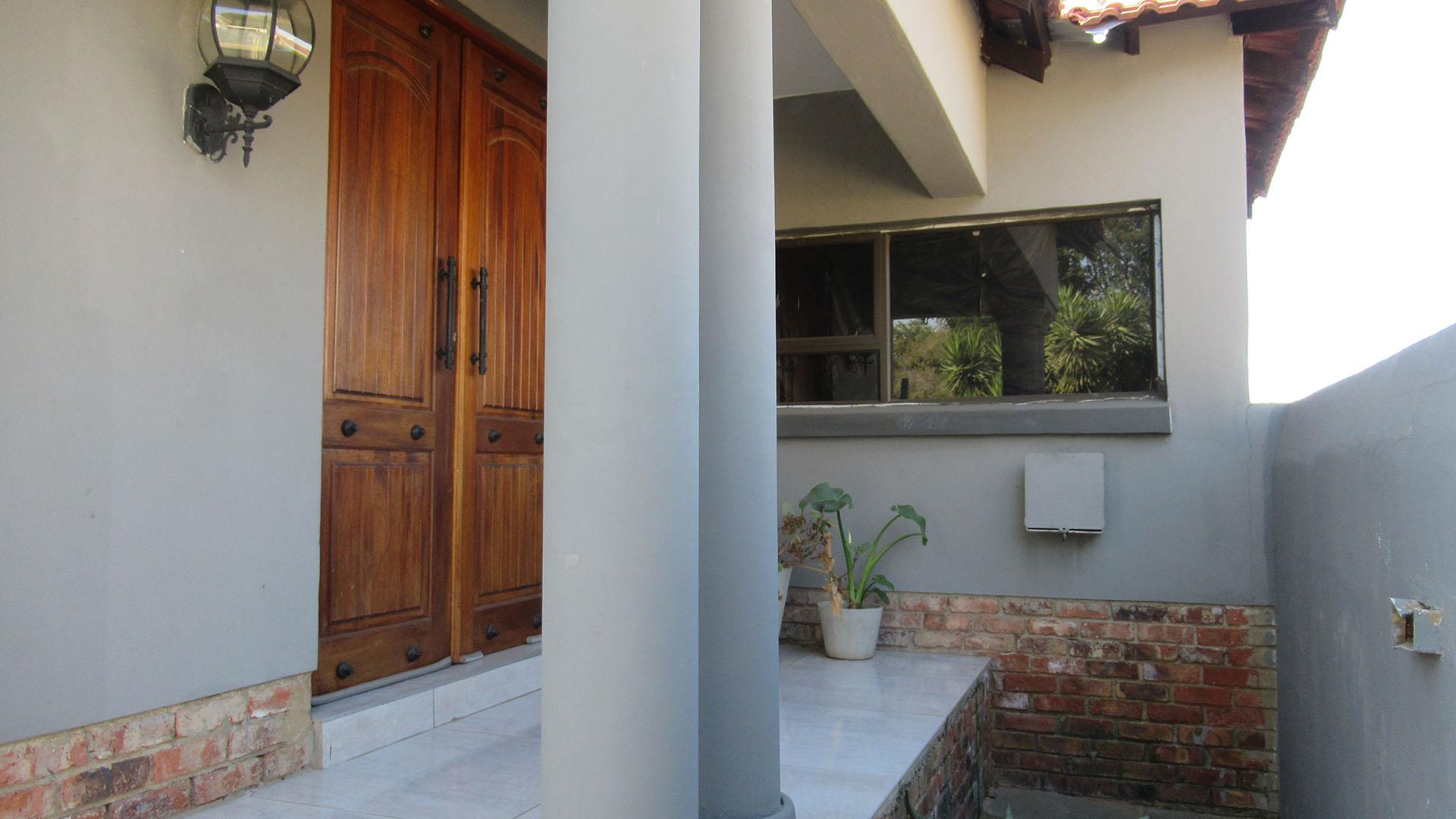 Front View of property in Cosmo City