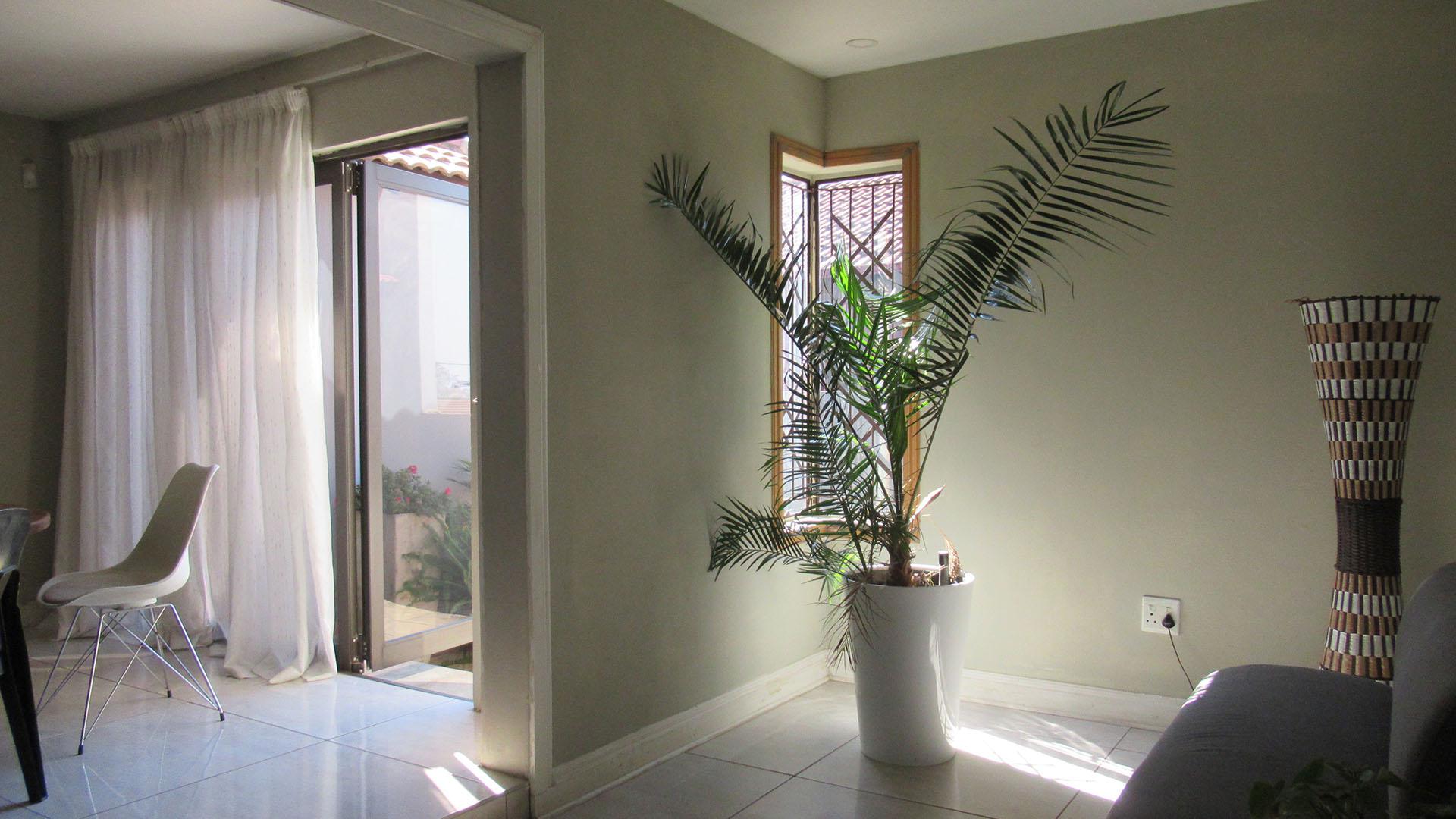 TV Room - 11 square meters of property in Cosmo City