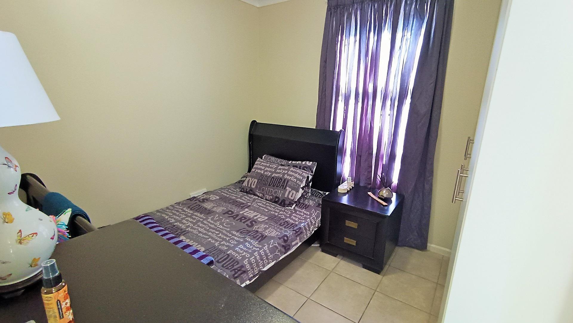 Bed Room 2 - 9 square meters of property in Gordons Bay