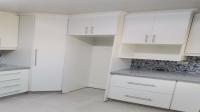 Kitchen of property in Fairbreeze