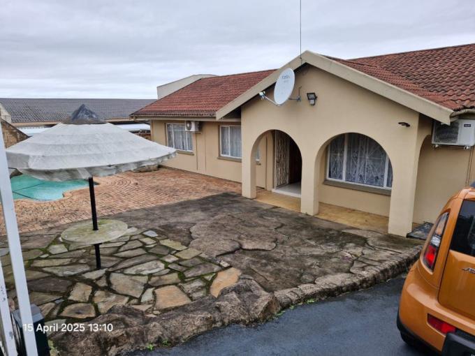 3 Bedroom House for Sale For Sale in Shallcross  - MR679099