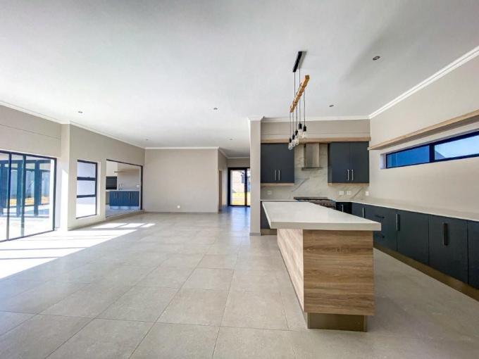 4 Bedroom House for Sale For Sale in Midstream Estate - MR679101