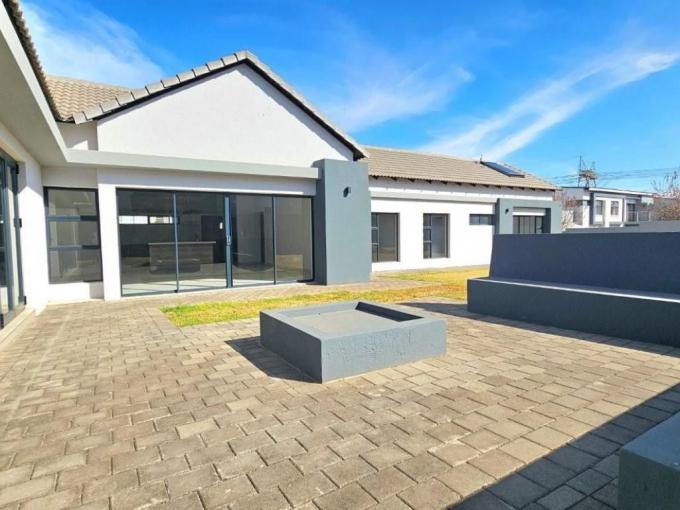 4 Bedroom House for Sale For Sale in Midstream Estate - MR679101