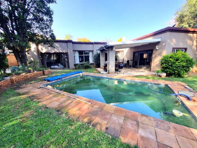 4 Bedroom House for Sale For Sale in Brackenhurst - MR679141