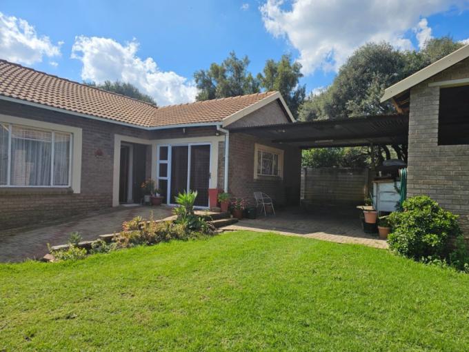 3 Bedroom Simplex for Sale For Sale in Swartruggens - MR679171