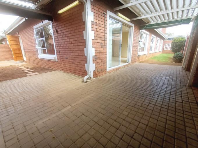 3 Bedroom Simplex for Sale For Sale in New Redruth - MR679172