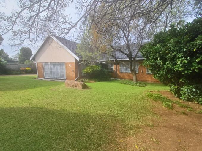 3 Bedroom House for Sale For Sale in Randhart - MR679173