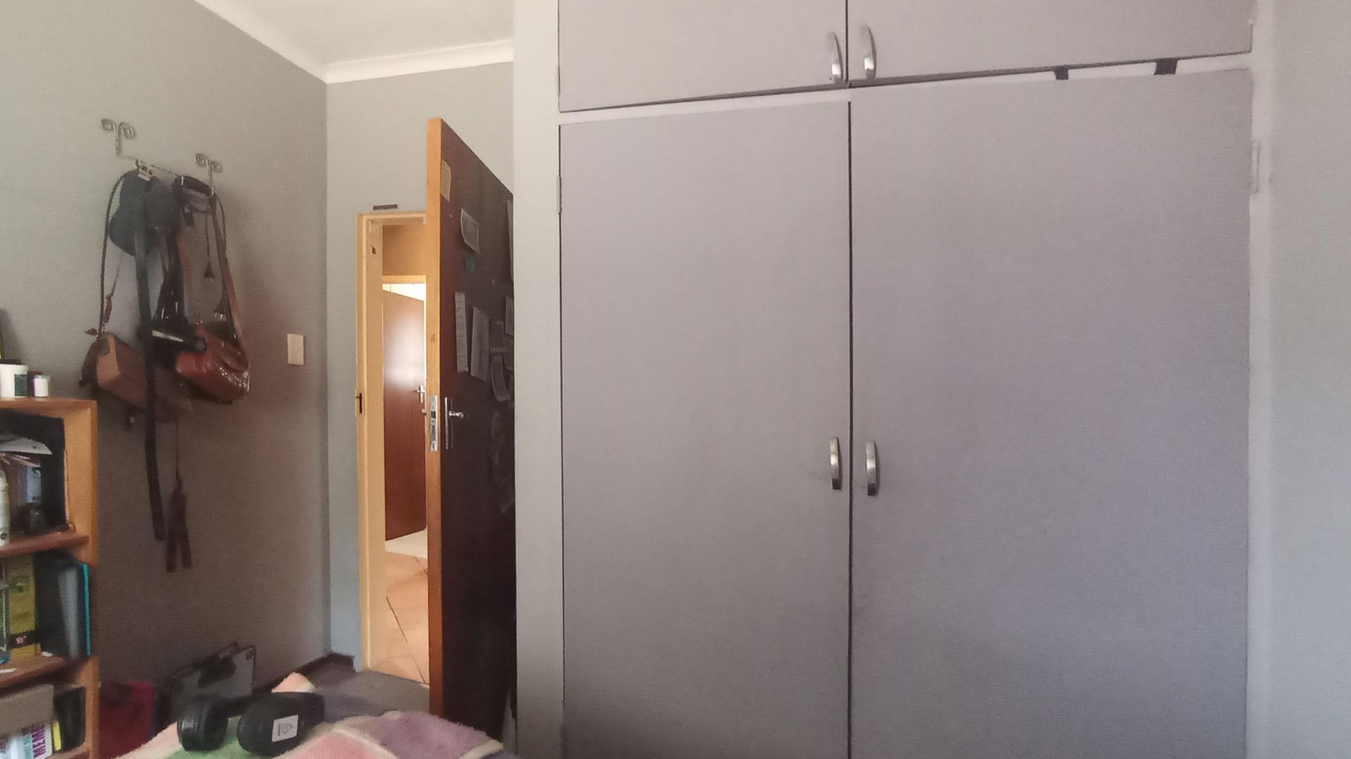 Bed Room 3 - 9 square meters of property in Pierre van Ryneveld