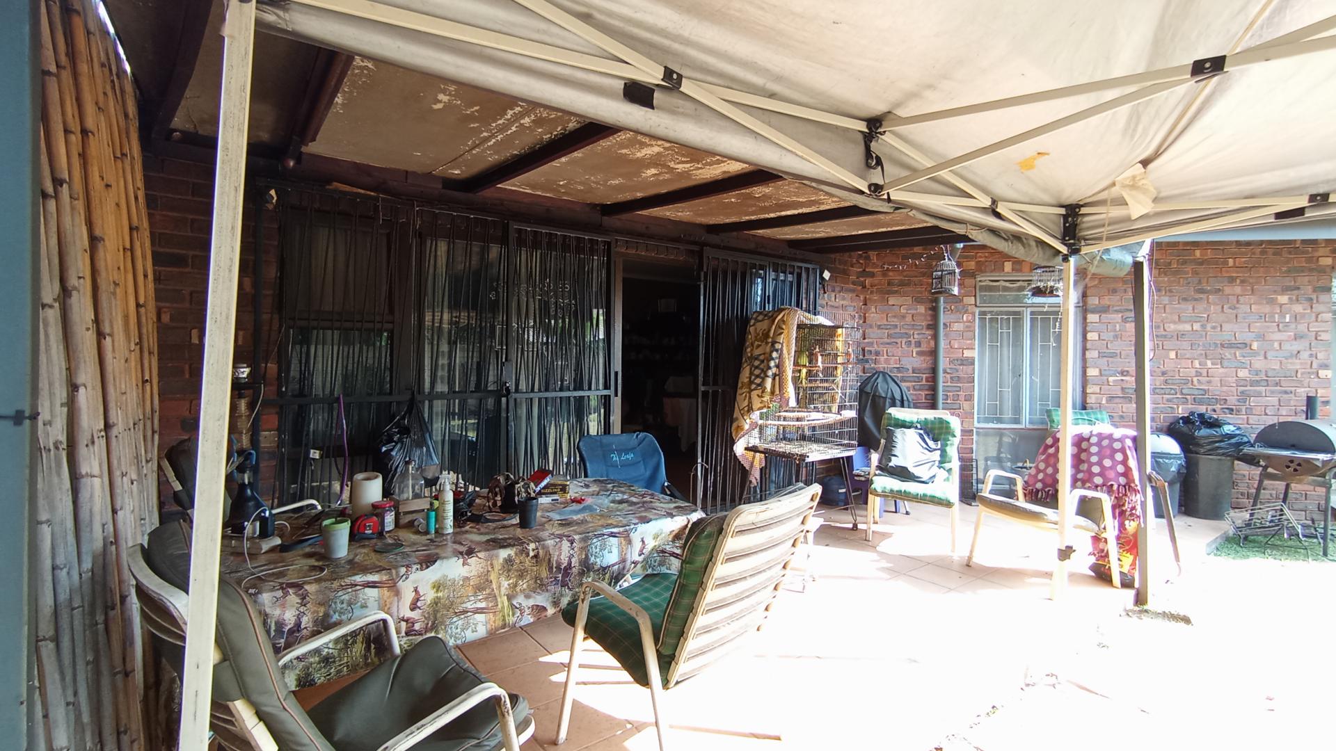 Patio - 16 square meters of property in Pierre van Ryneveld