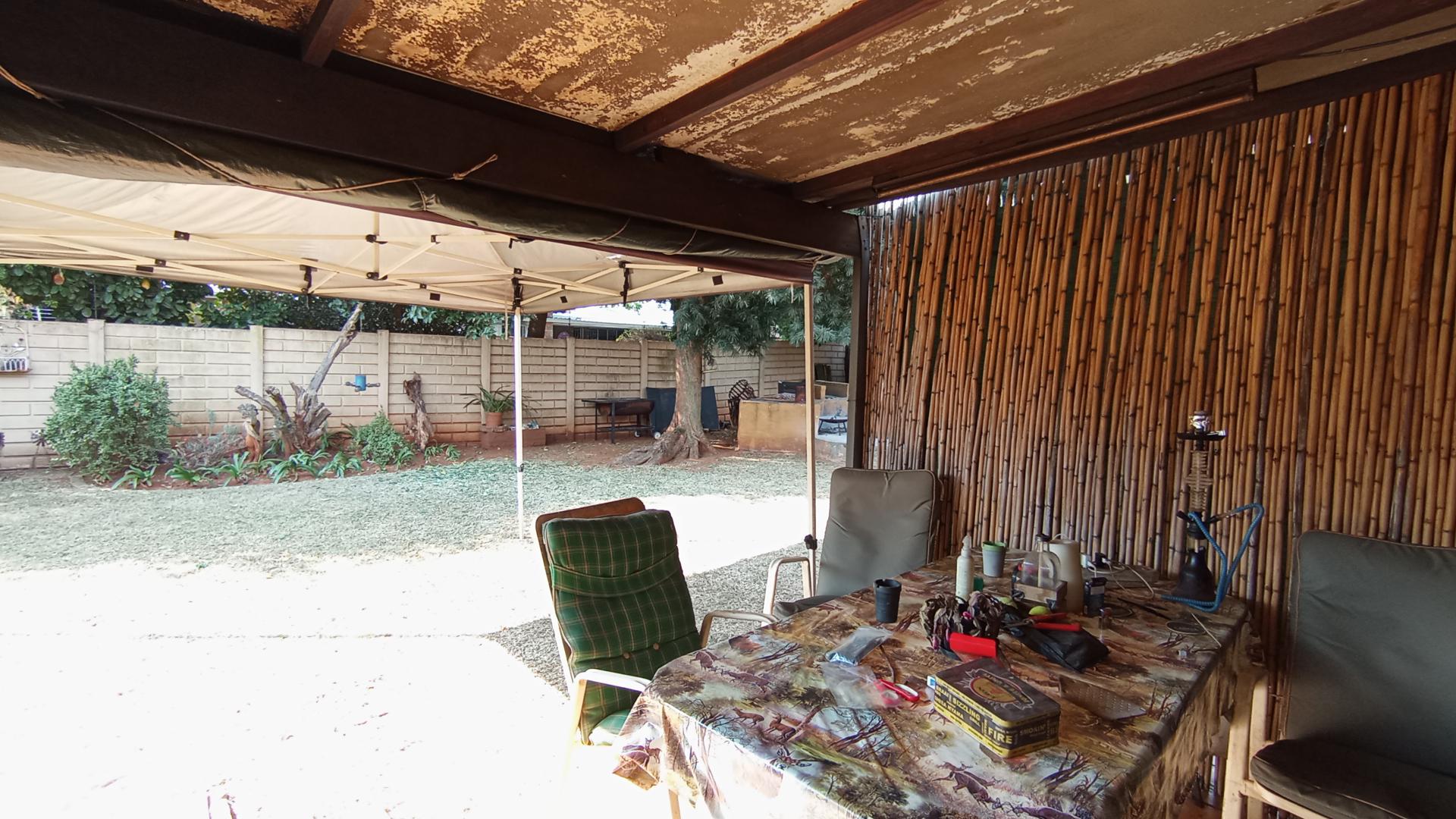 Patio - 16 square meters of property in Pierre van Ryneveld