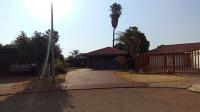Front View of property in Pierre van Ryneveld