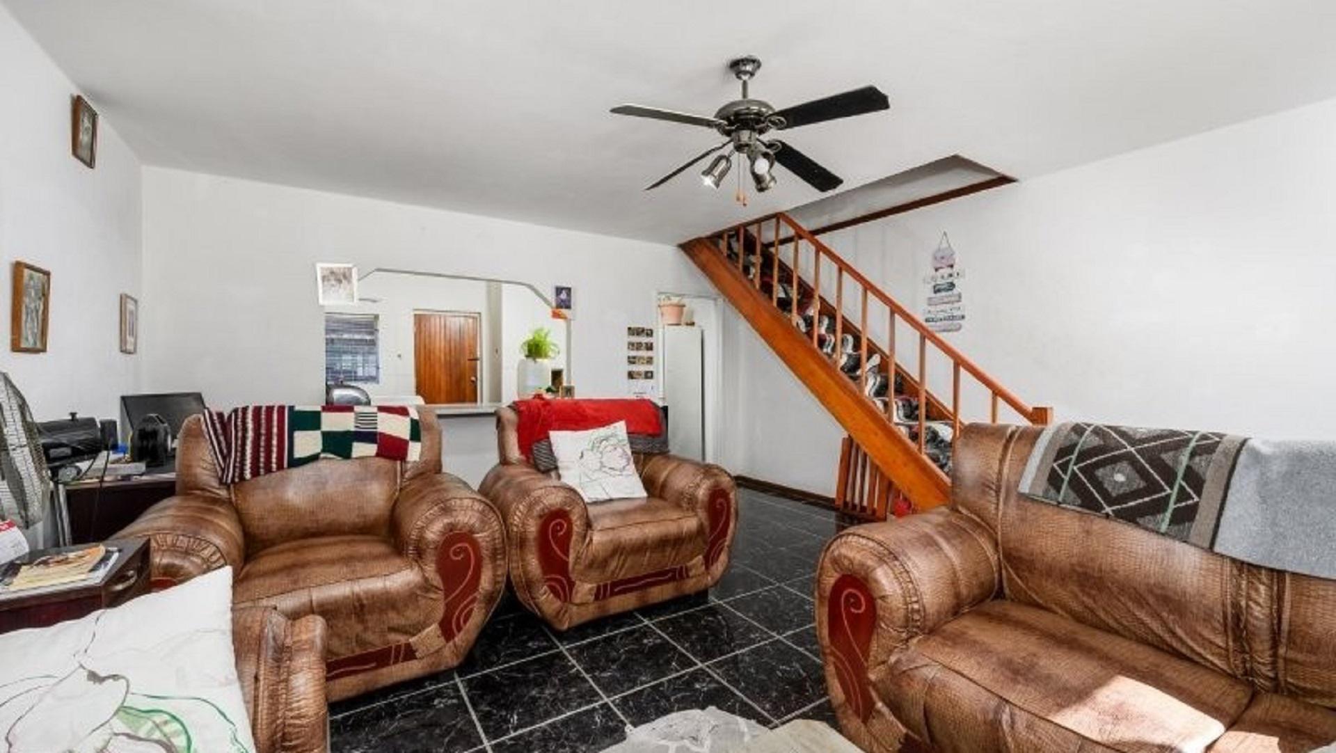 Lounges of property in Newton Park