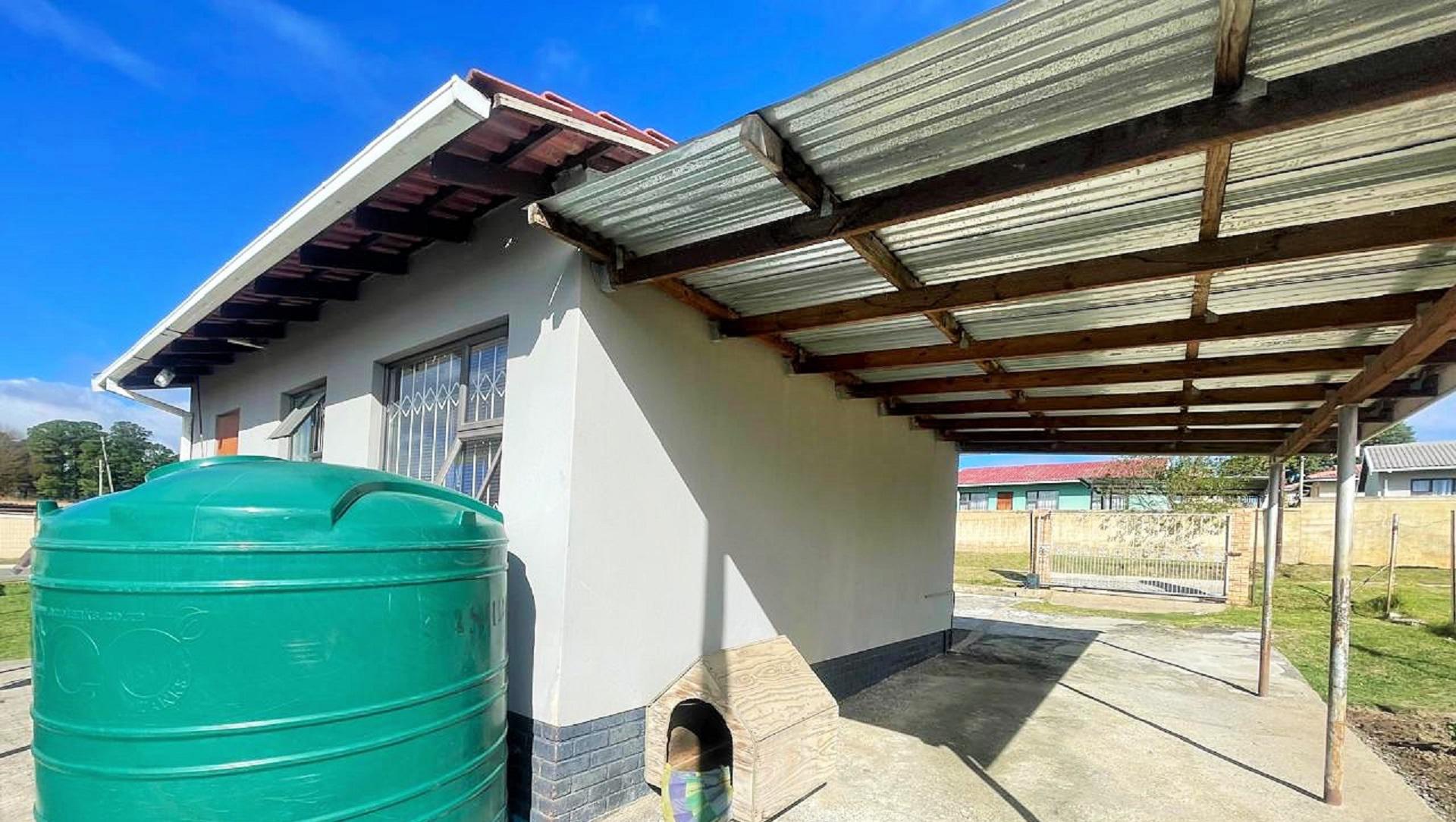 Carport  of property in Kokstad